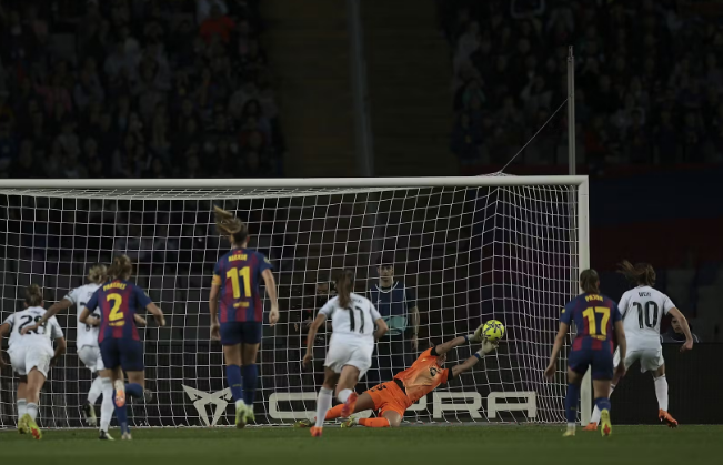 高端球料,低价合买,海外球料,机构球料,二手球料:巴塞罗那女子队以4-0的比分击败皇家马德里插图 高端球料,低价合买,海外球料,机构球料,二手球料:巴塞罗那女子队以4-0的比分击败皇家马德里插图